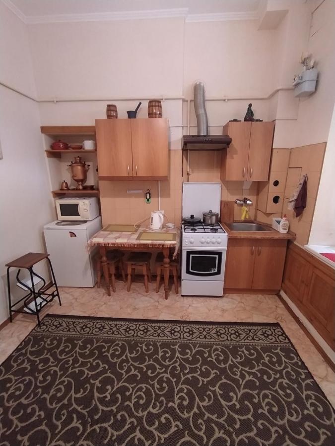 Lviv Rest Zelena Lägenhet Exteriör bild