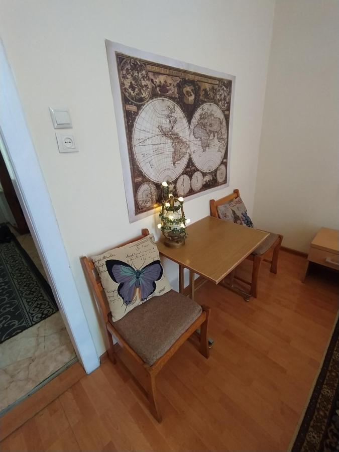 Lviv Rest Zelena Lägenhet Exteriör bild