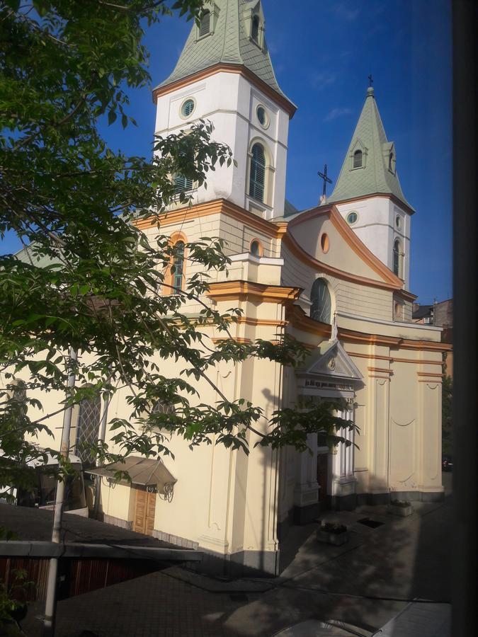 Lviv Rest Zelena Lägenhet Exteriör bild